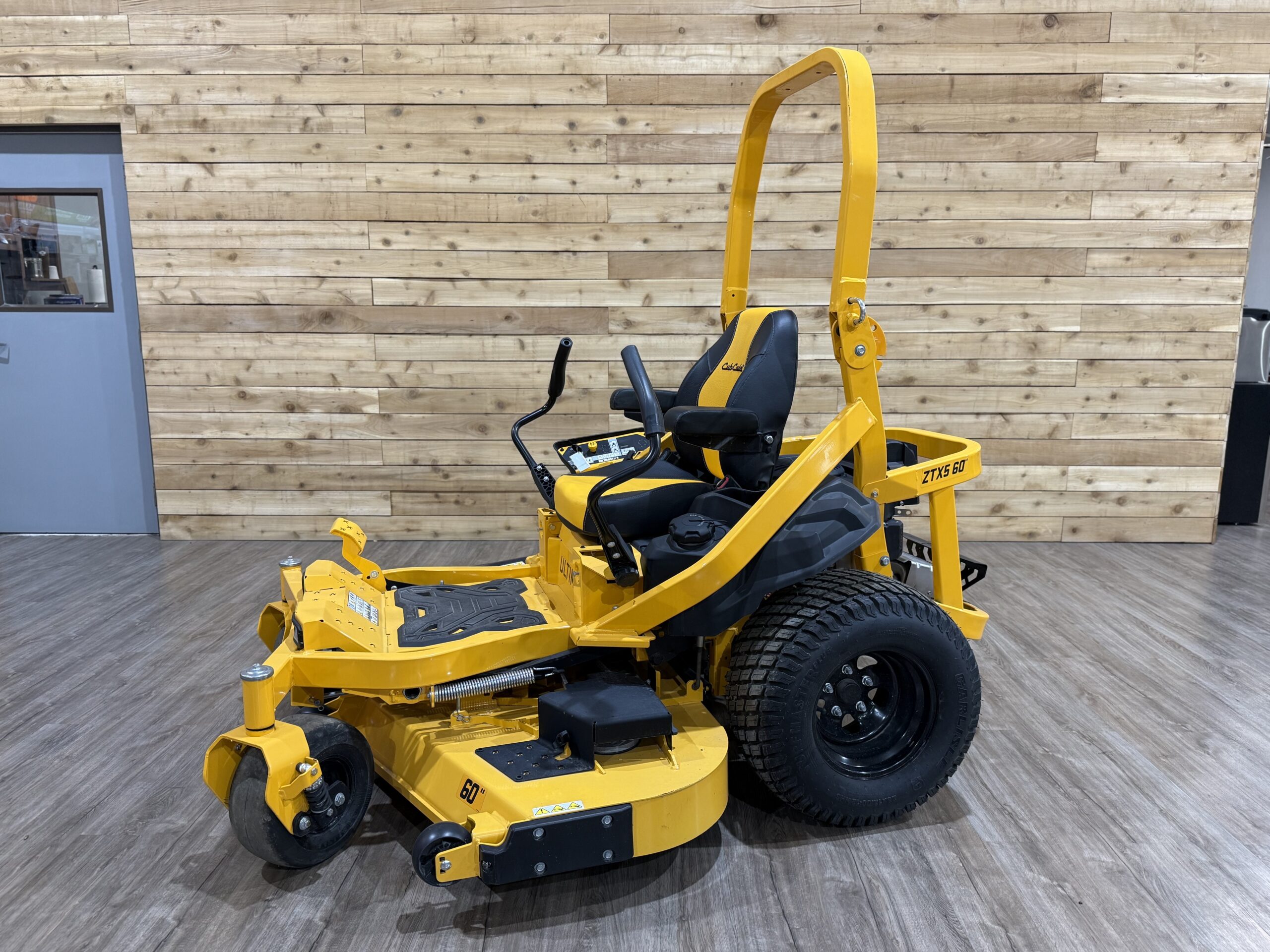 2025 Cub Cadet Ultima ZTX5 60″ – #0PH30029