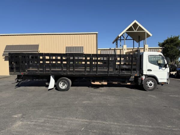 2020 Mitsubishi Fuso FE160 Stake Bed Truck – #LGLV2263