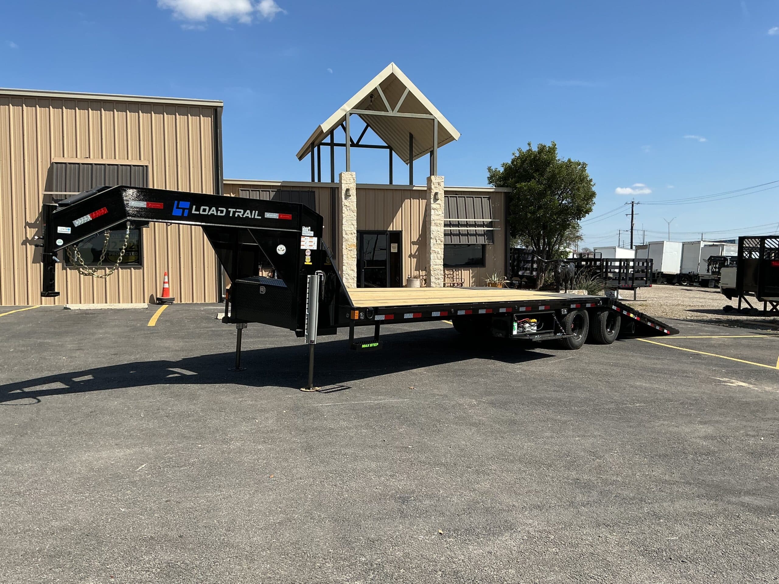 2026 Load Trail 8.5 x 32 25.9K GVW GN HYDRO DOVETAIL 8.5 x 32 – #LT78708