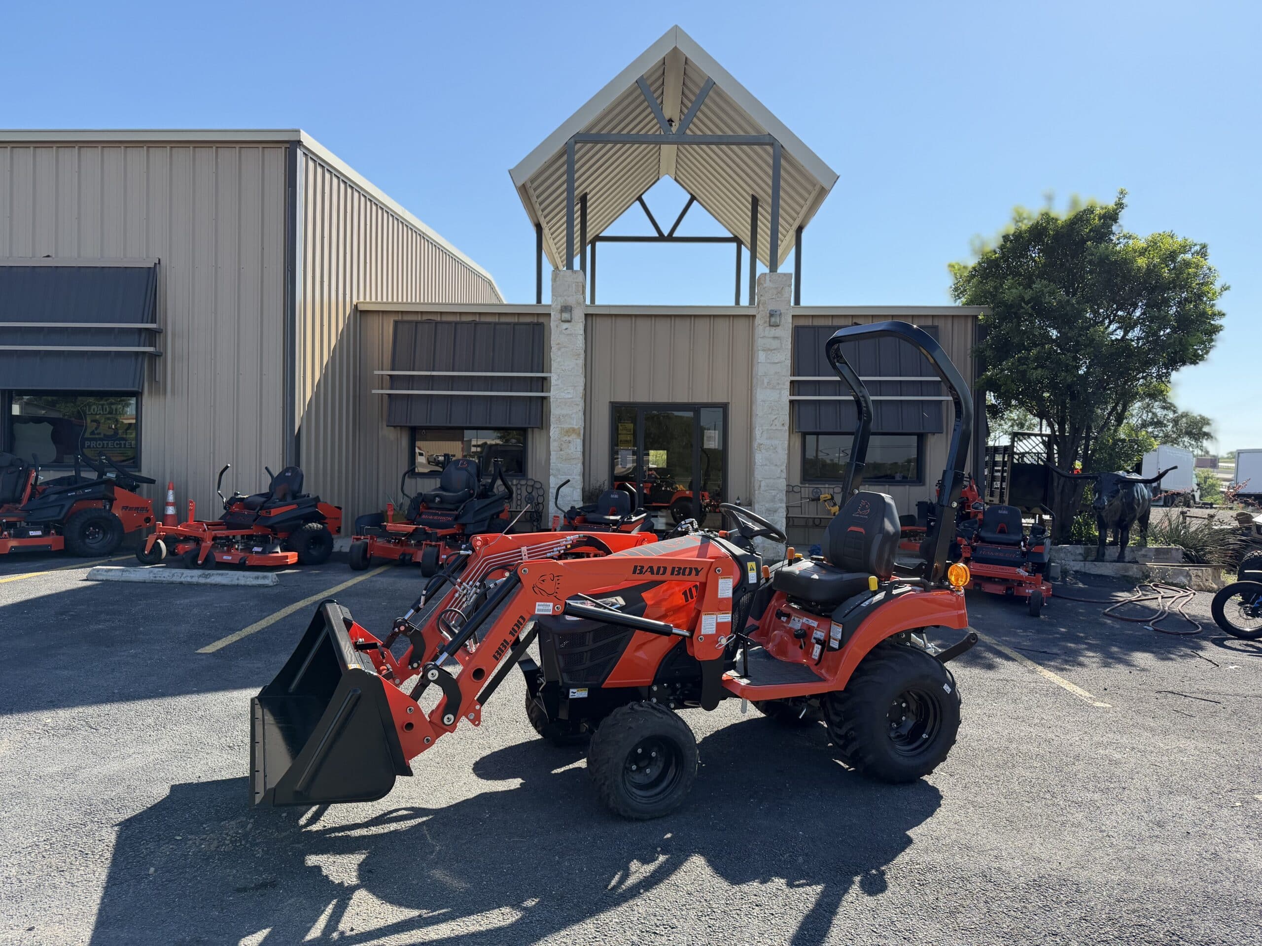 2026 Bad Boy 10 Series Tractor 1022HIL – #22H00020